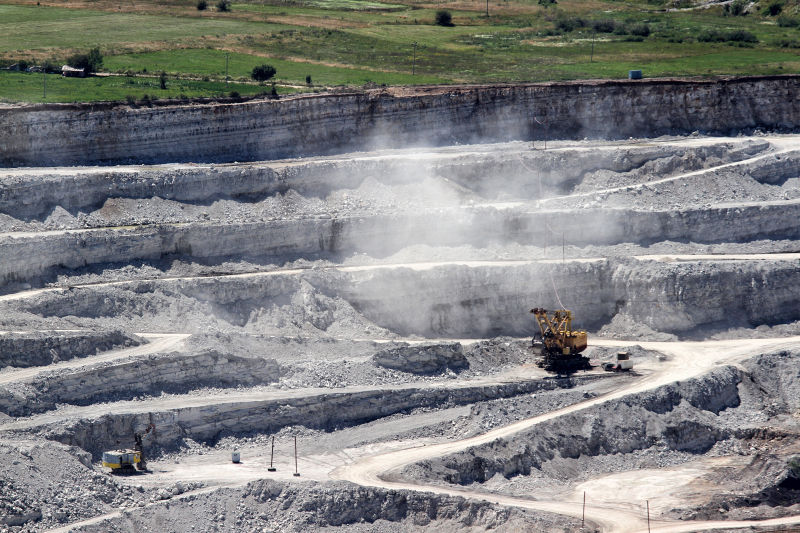 เครื่องอัดอากาศมีบทบาทอย่างไรในกระบวนการขุด?